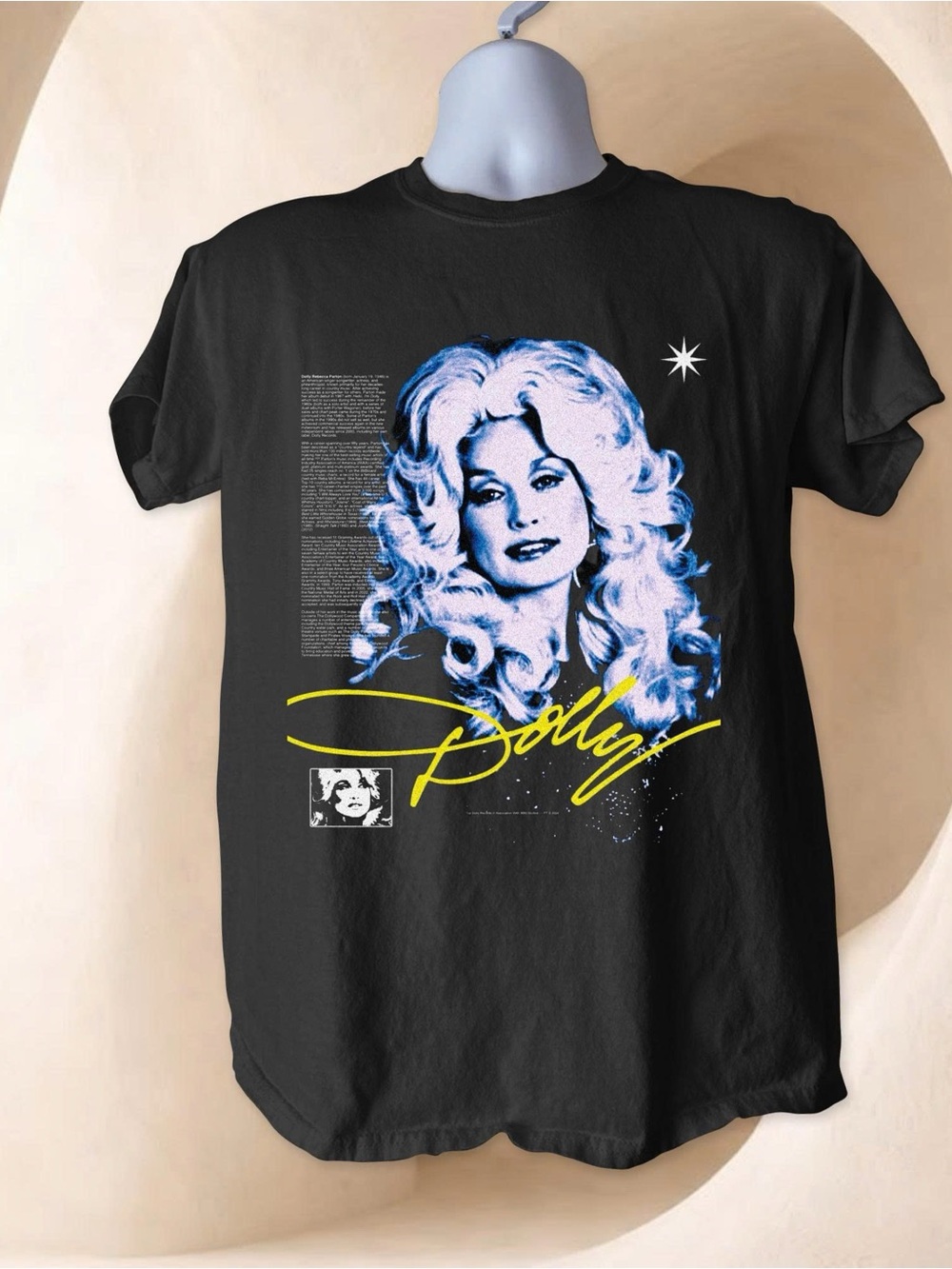 Dolly Parton Portrait Graphic Tee